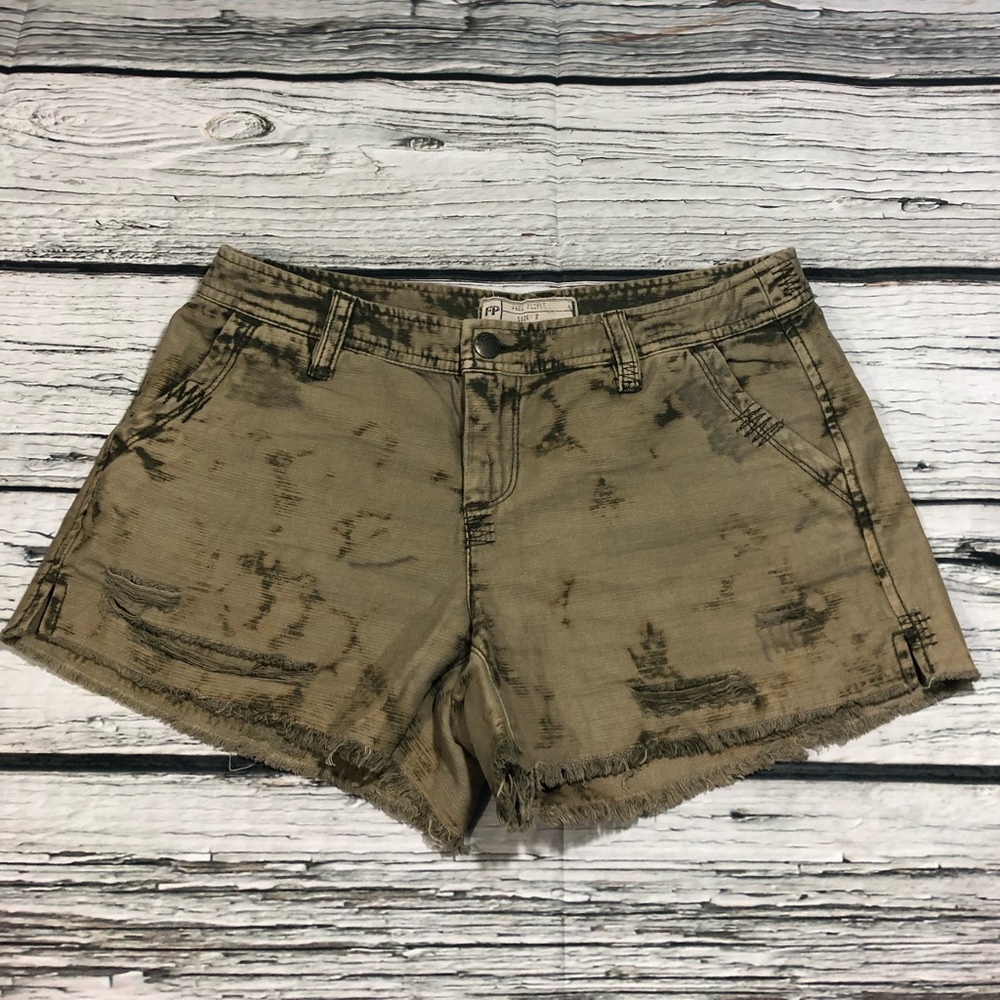 Free people woman’s shorts green&black